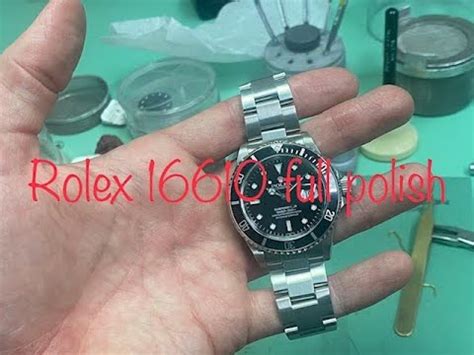 Rolex Submariner 16610 Polishing (Complete Refinishing of Case 